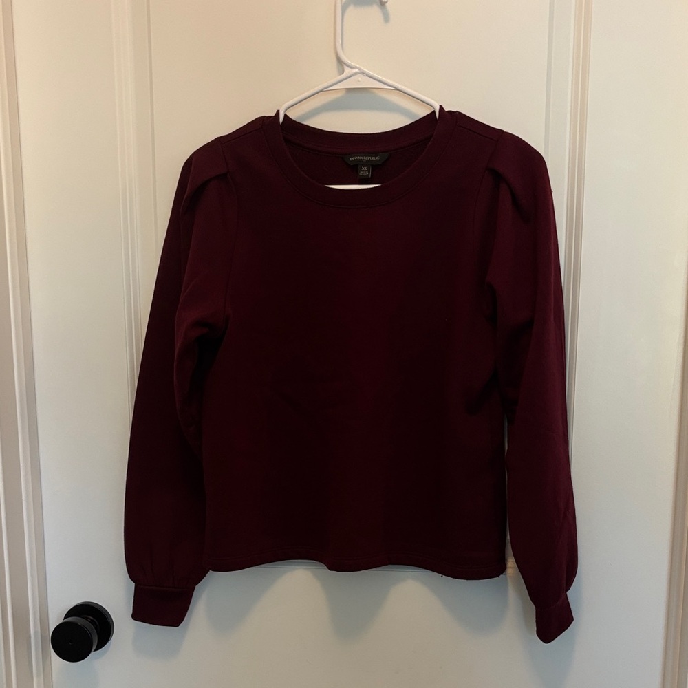 Banana Republic Women's Burgundy Sweatshirt
